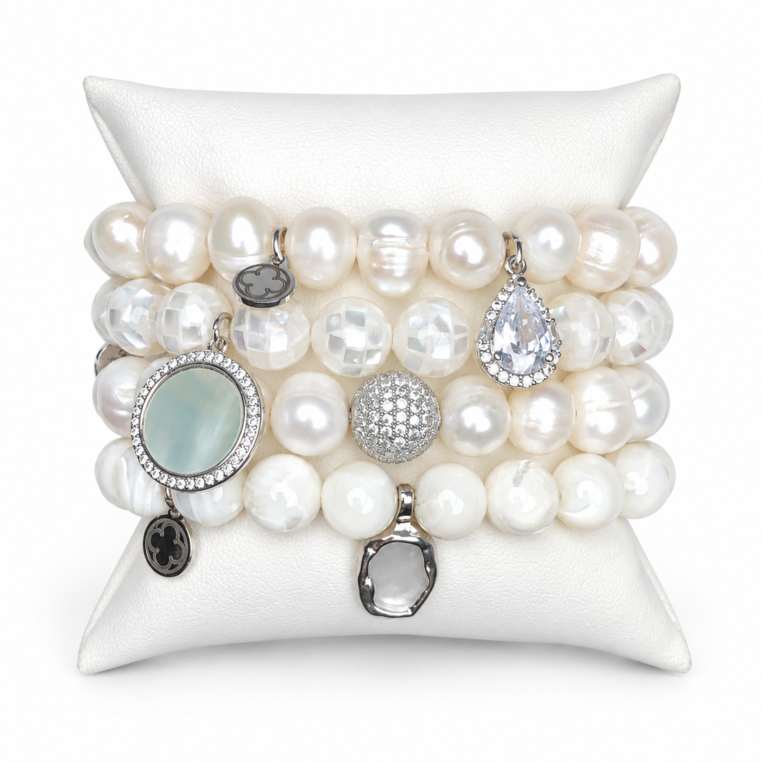 Perla Luxe Silver Armparty on white studio background