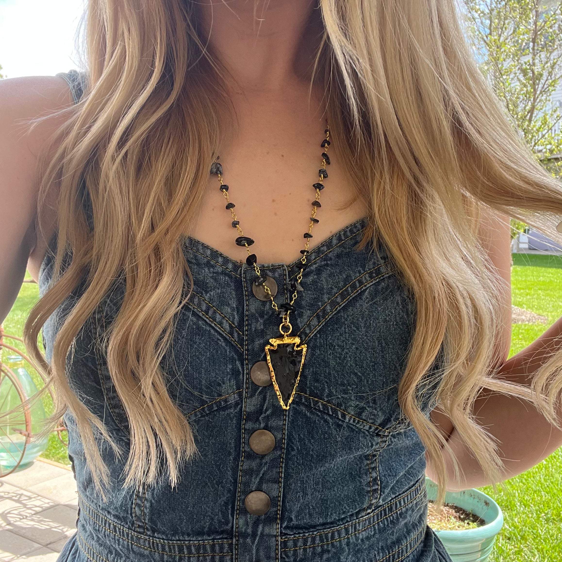 Black Gemstone Chips Chain with Black Dagger Necklace
