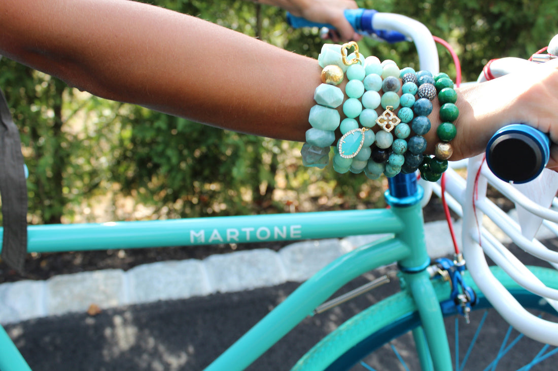 Emerald Green Jade with Hammered Gold Accent - Oriana Lamarca LLC