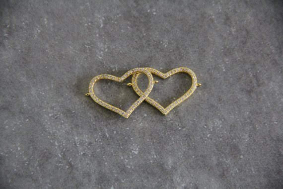 Pavé Gold Heart Connector