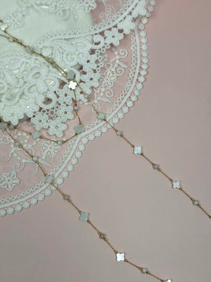 Mother of Pearl Clover Lariat