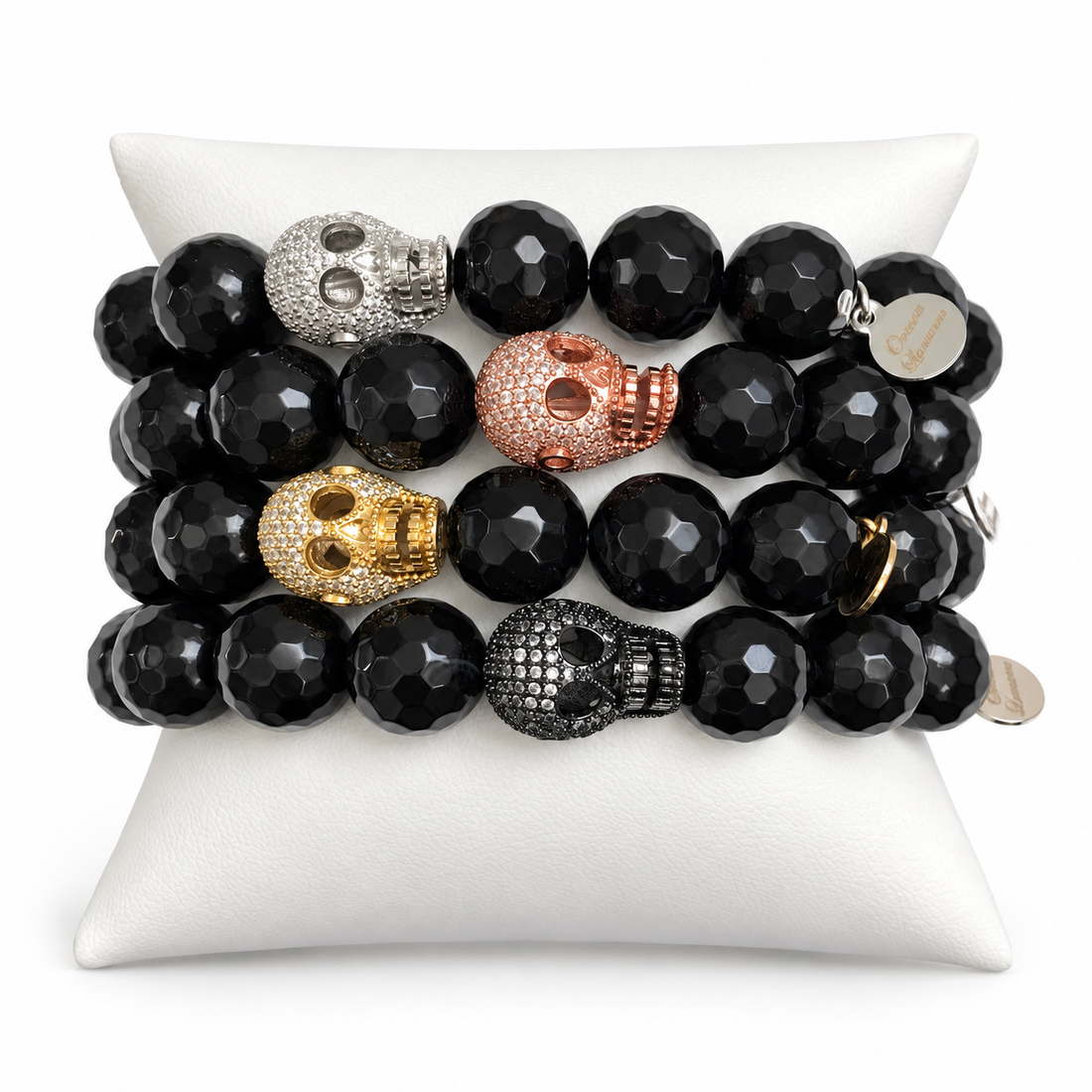 Screaming Skull Armparty on white studio background