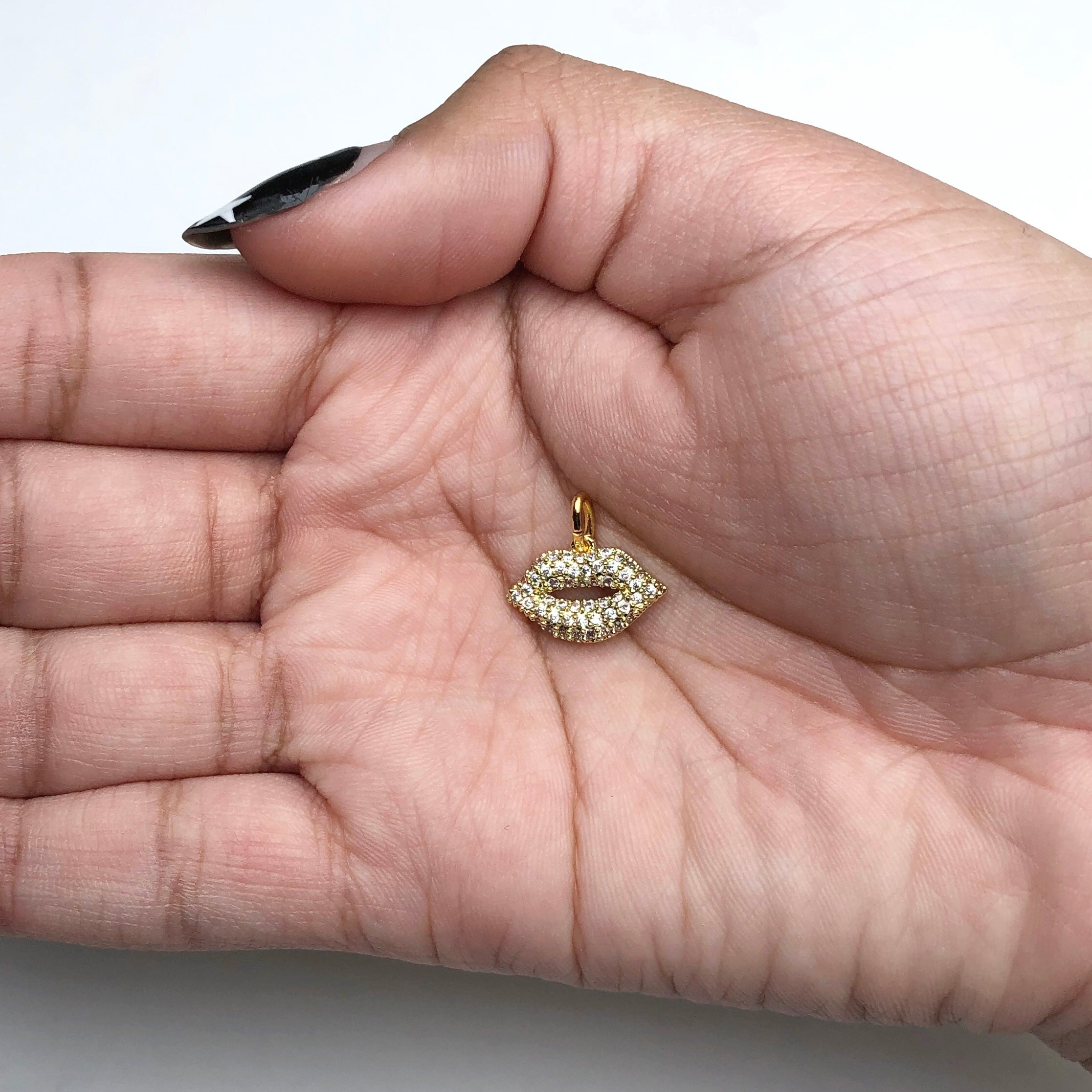 Gold Pavé Lips Pendant