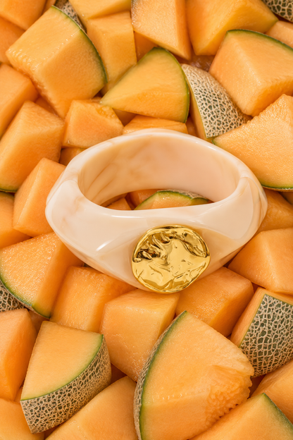 Giada Beige Hinged Bangle