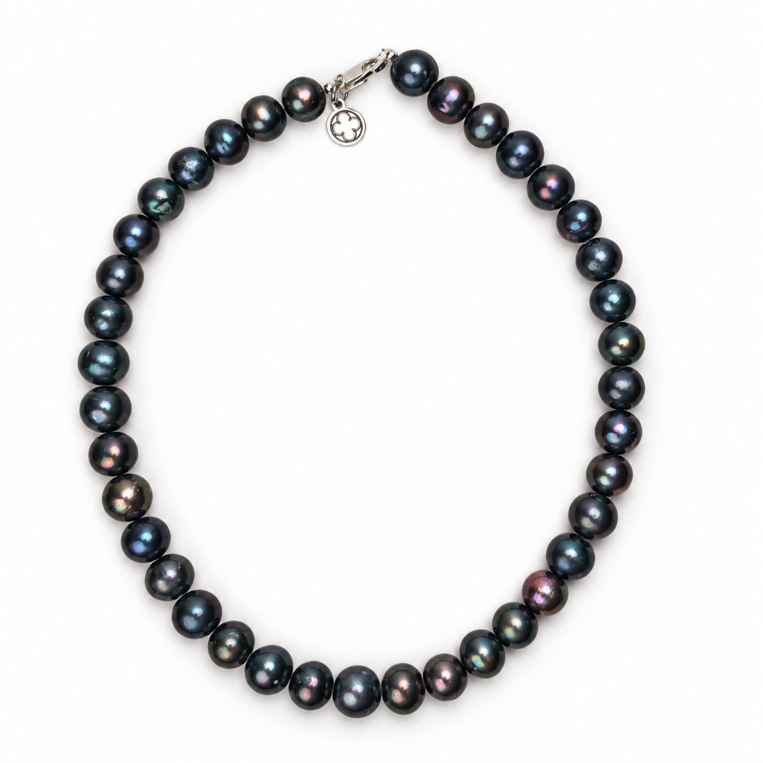 Perla Grande Peacock Pearl Necklace studio photo