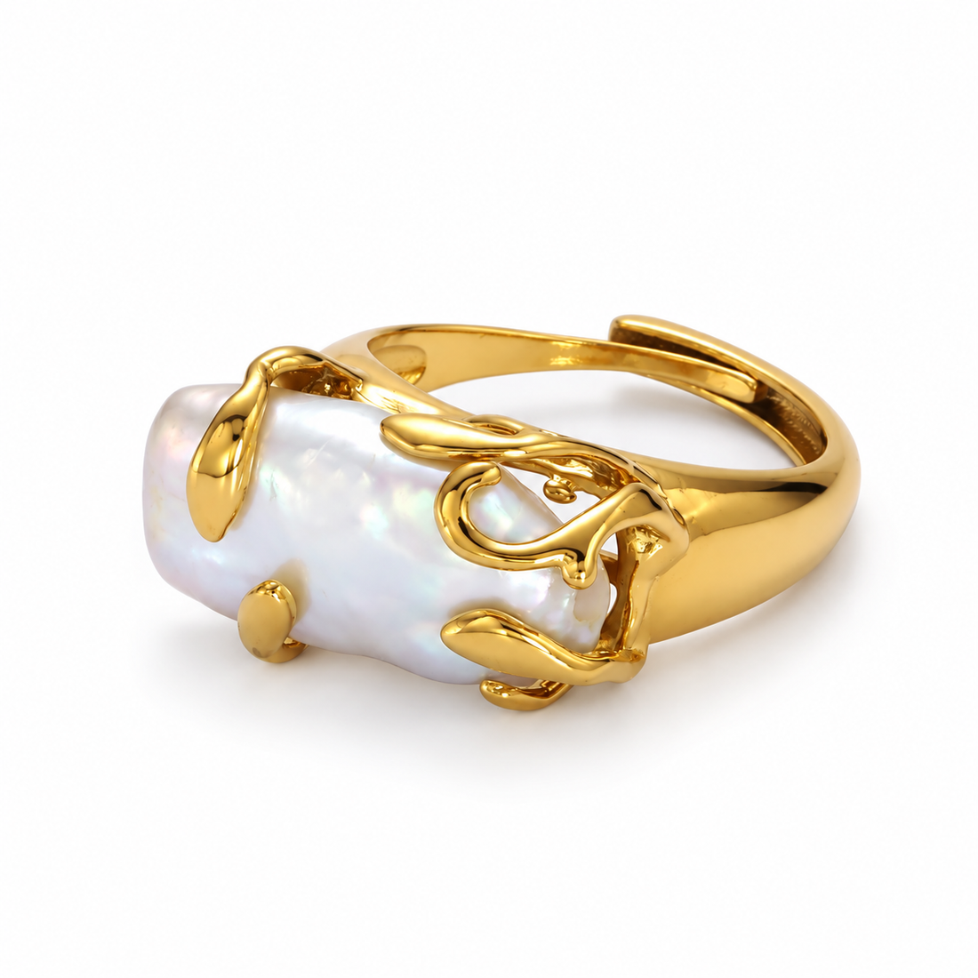 Baroque Pearl Molten Ring studio photo