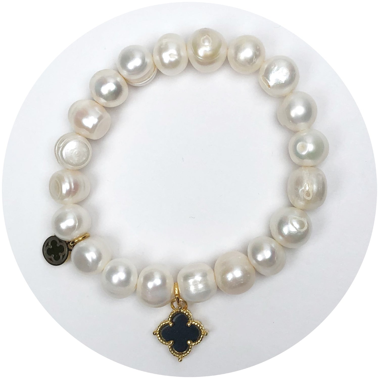Haloed Freshwater Pearl with Black Clover De Pearl Pendant