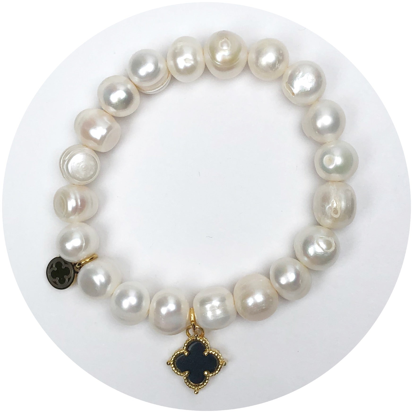 Haloed Freshwater Pearl with Black Clover De Pearl Pendant