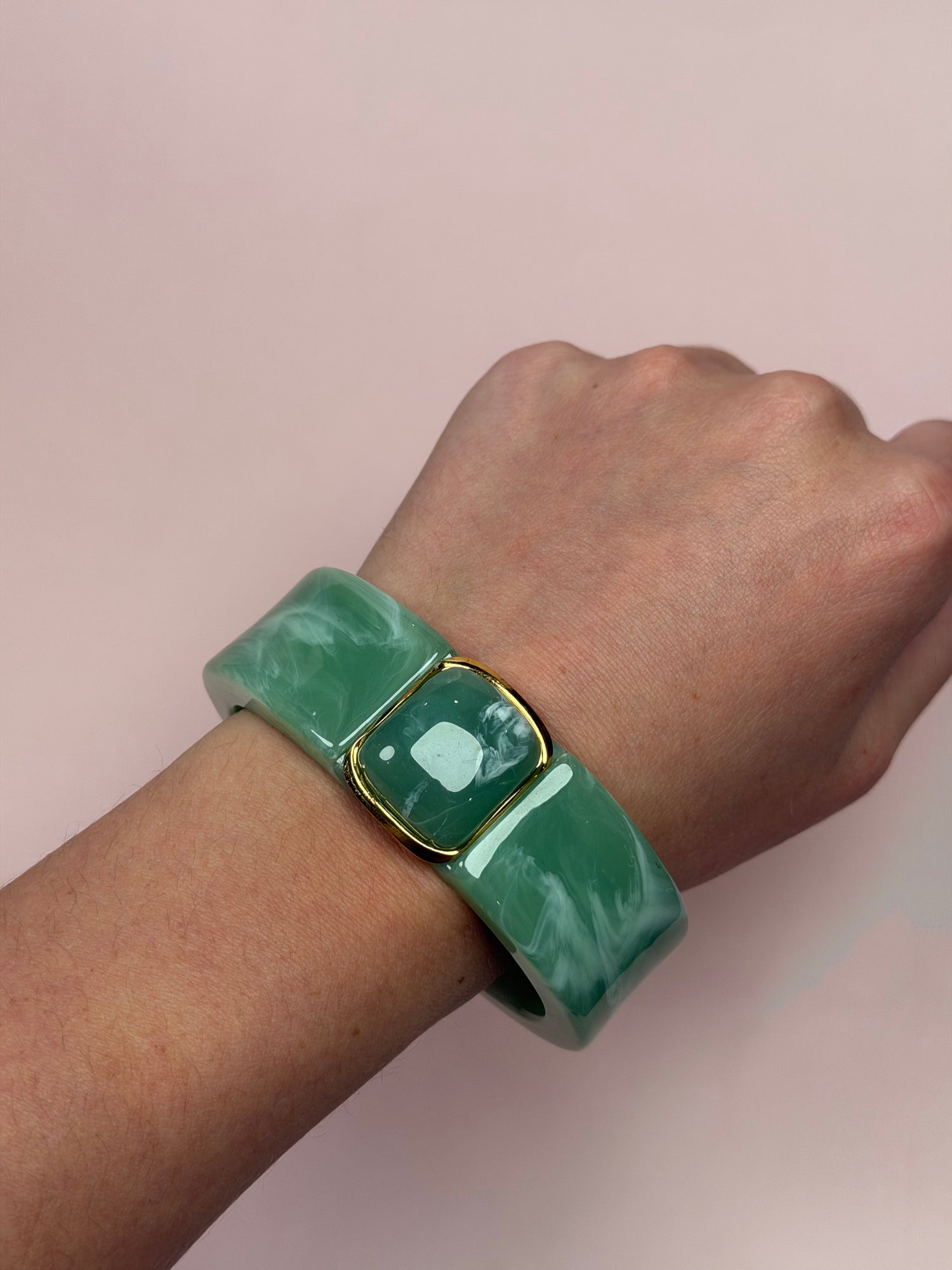 Valentina Amazonite Acrylic Hinged Bangle