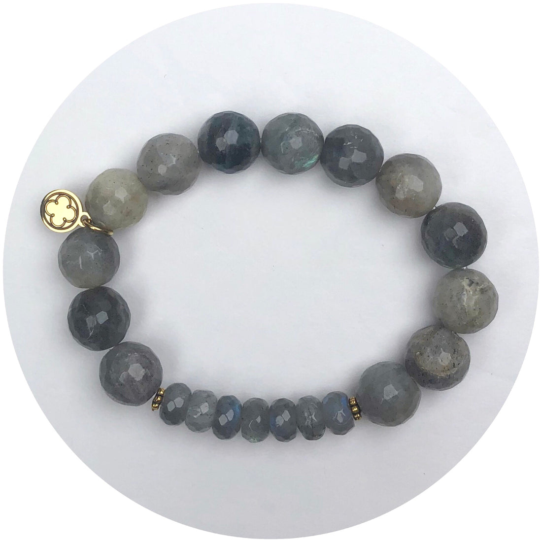 Grey Mako Quartz with Grey Moonstone Slices