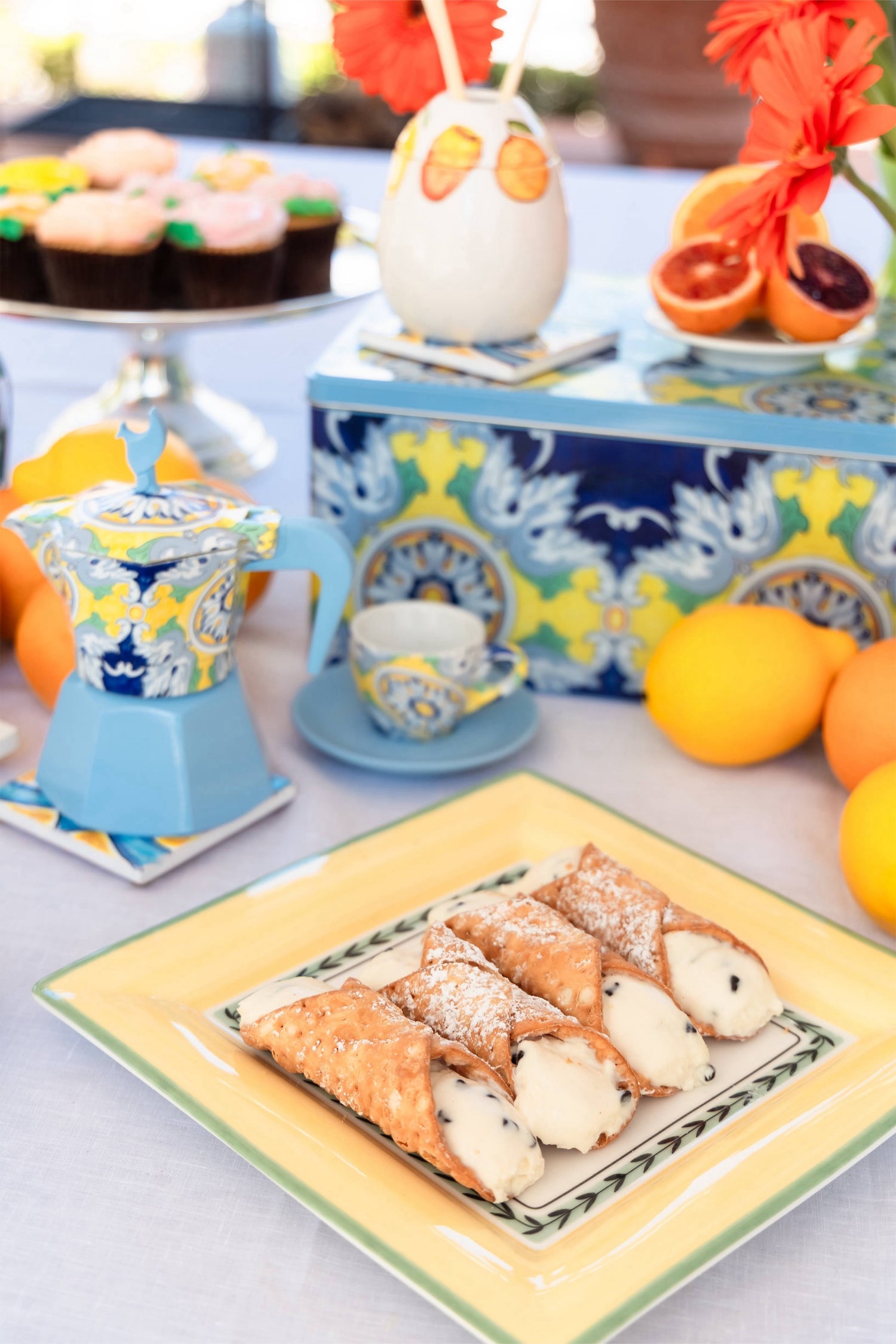Mokavit "Taormina" Coffee Gift Box - 3 Cup Pot + 2 Sets of Cups