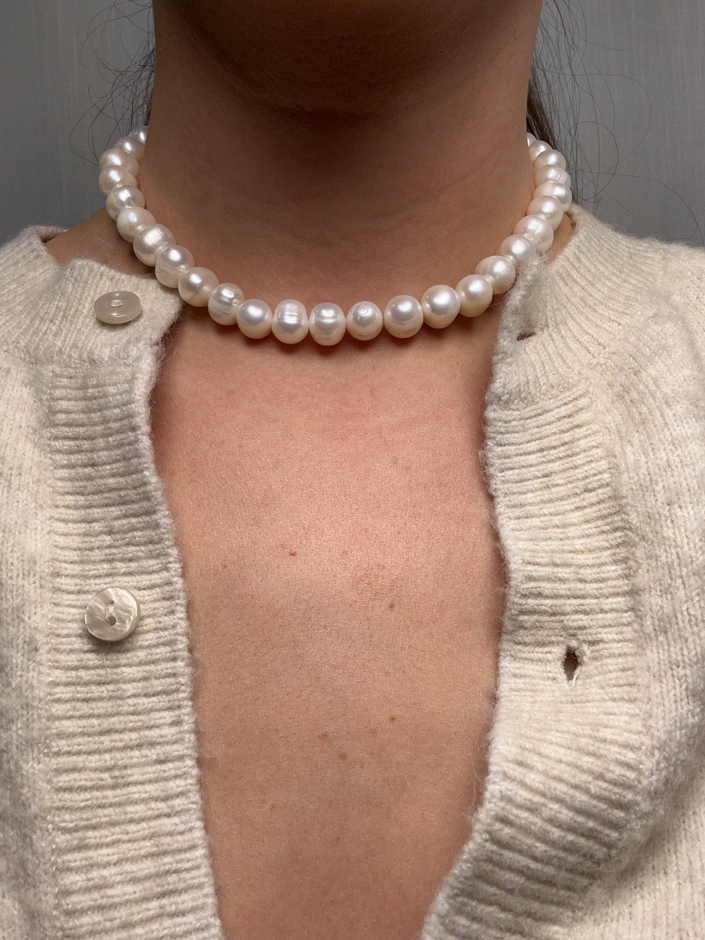 Perla Grande Freshwater Pearl Necklace