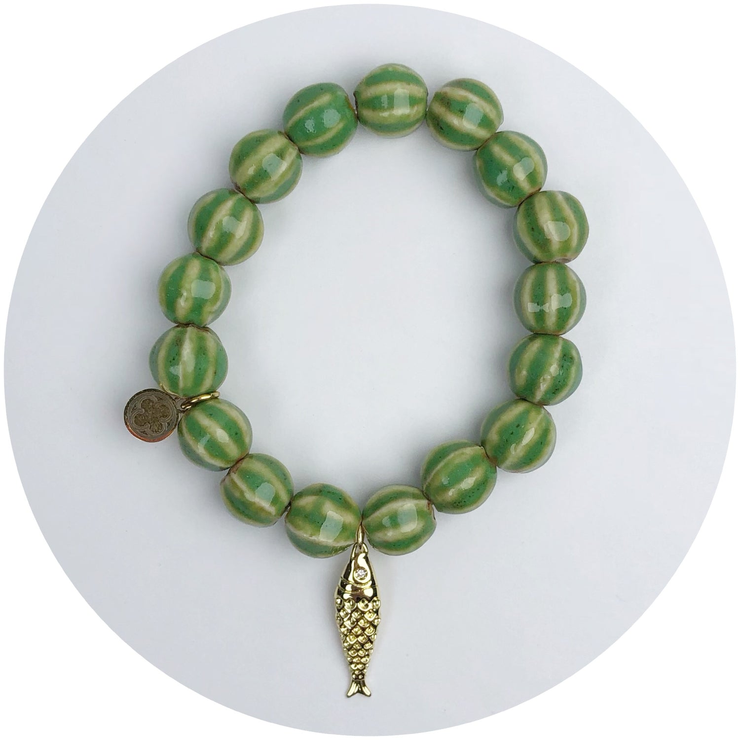 Verde Ceramic Riccio Bead with Gold Sardine Pendant