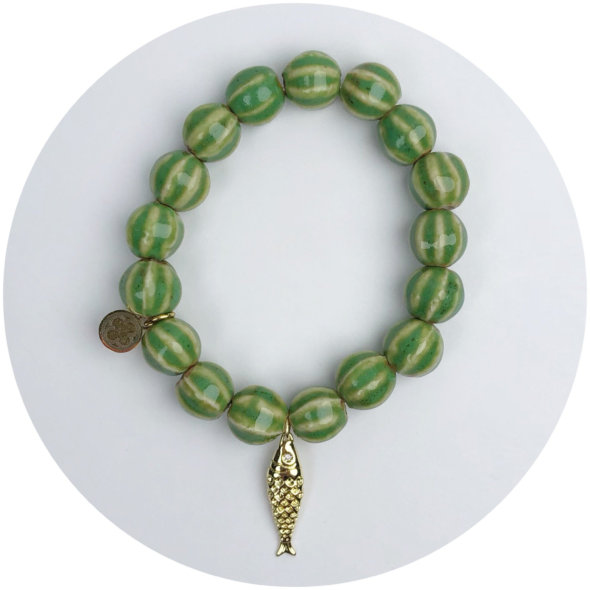 Verde Ceramic Riccio Bead with Gold Sardine Pendant