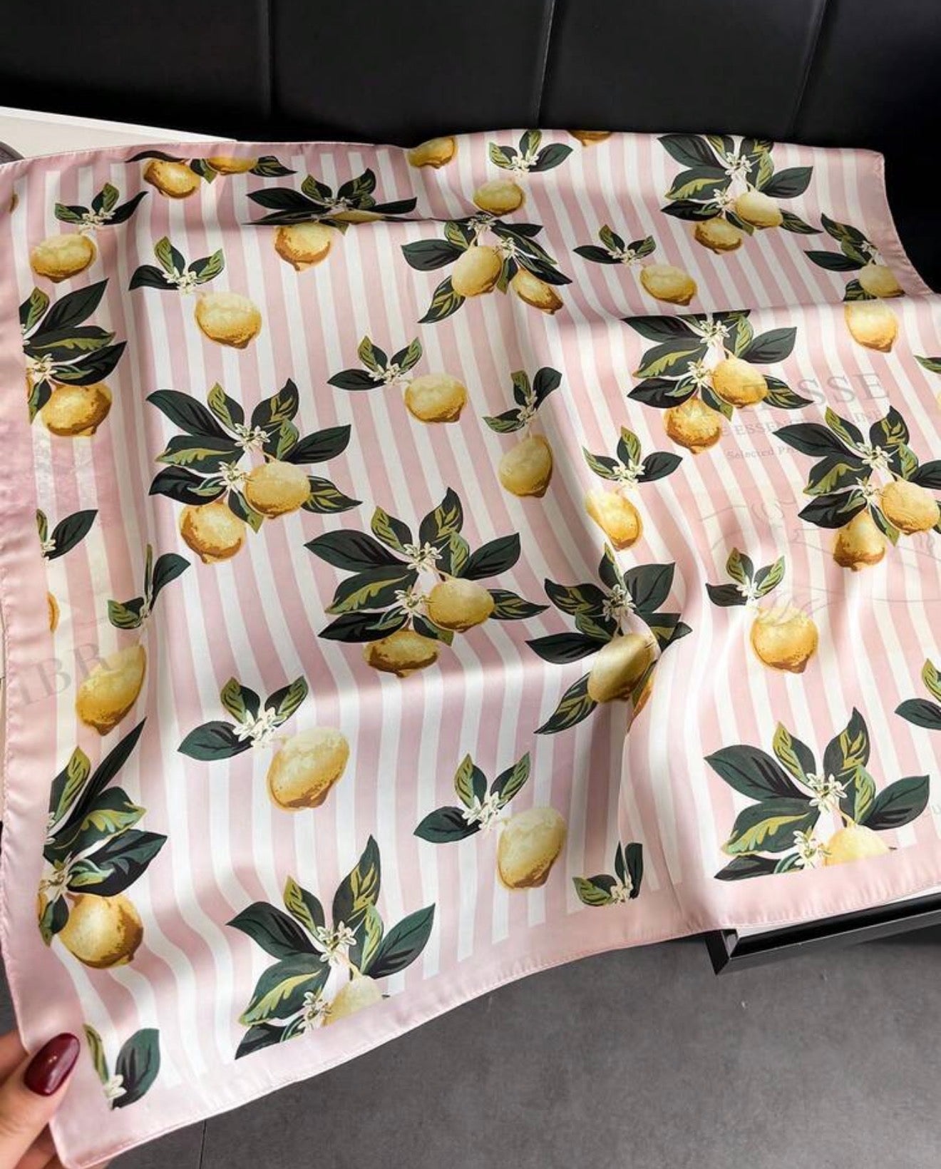 Pink Limonata Petite Foulard