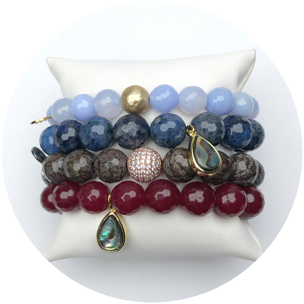 Hello Merlot Armparty