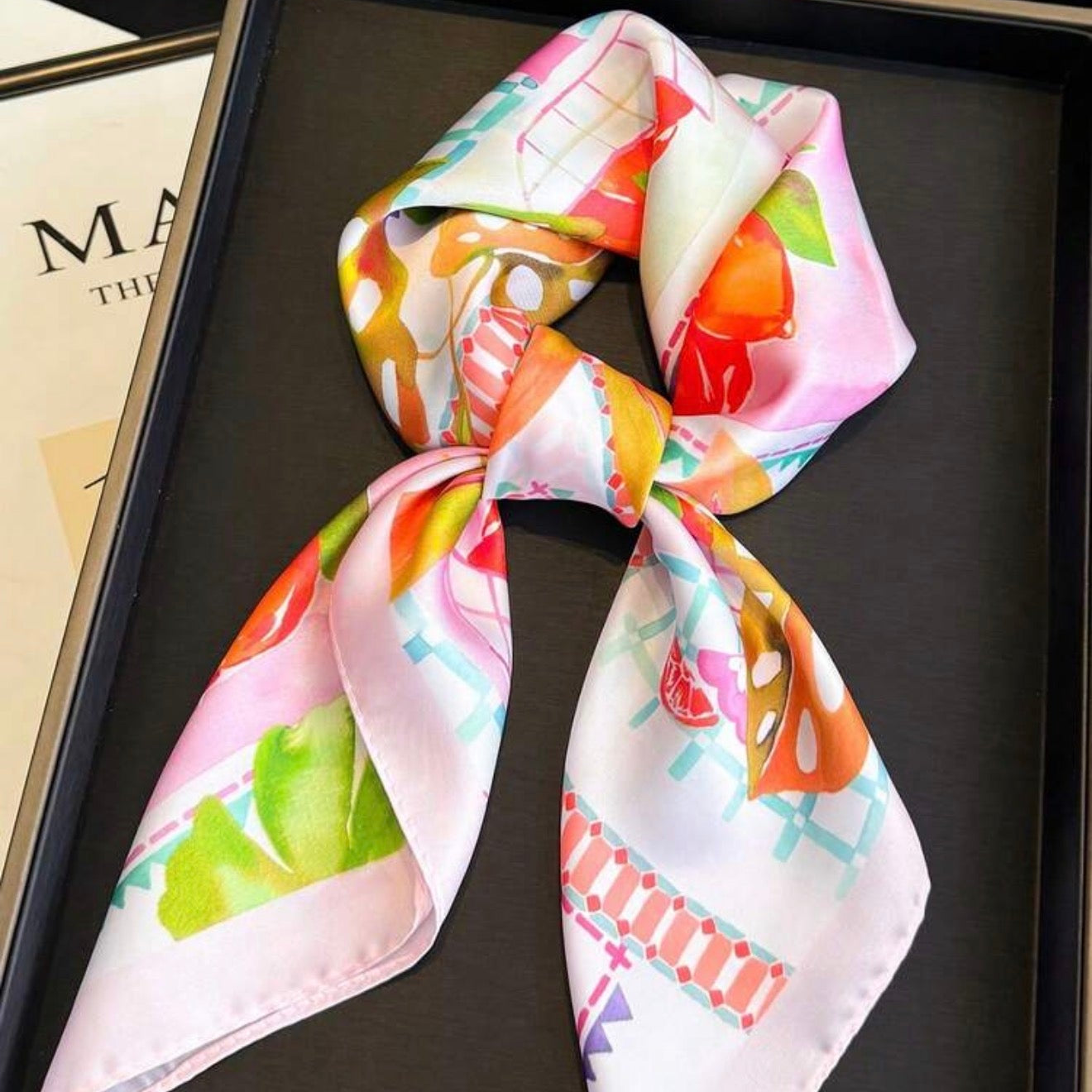 La Dolce Picnic Petite Foulard