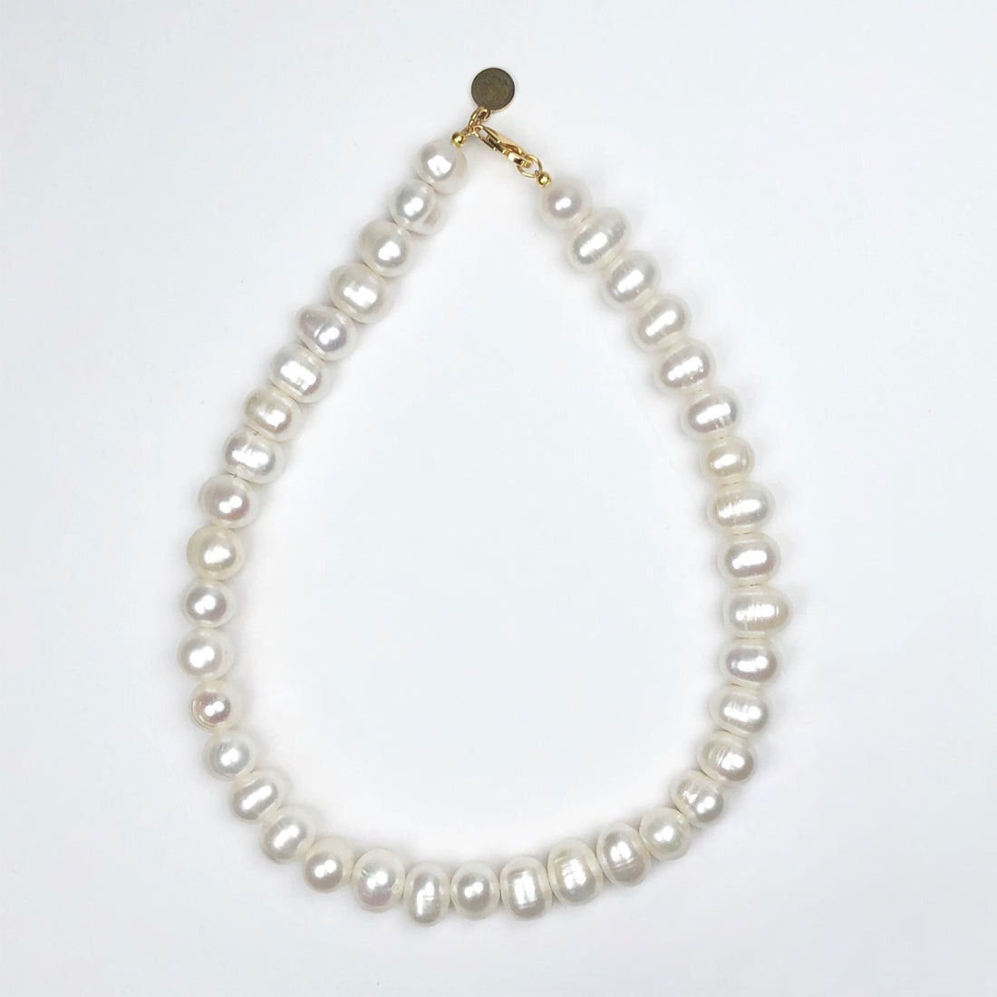 Perla Grande Freshwater Pearl Necklace