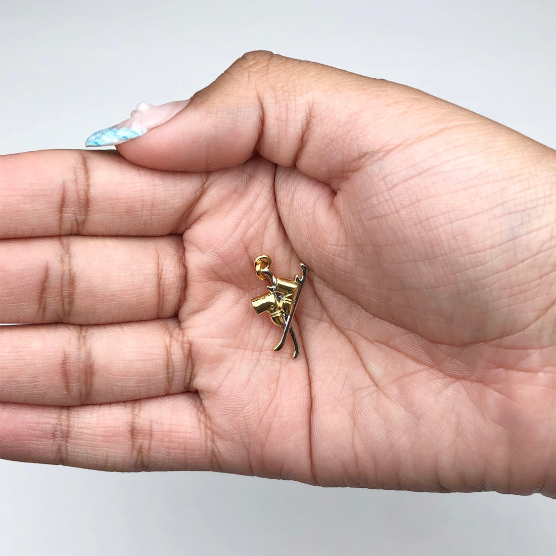 Ski Pendant