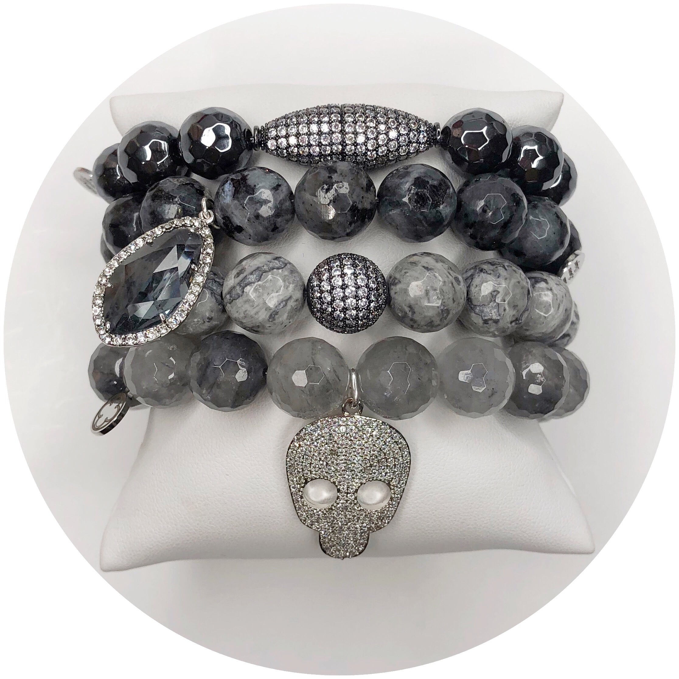 Haunting Halloween Skull Armparty