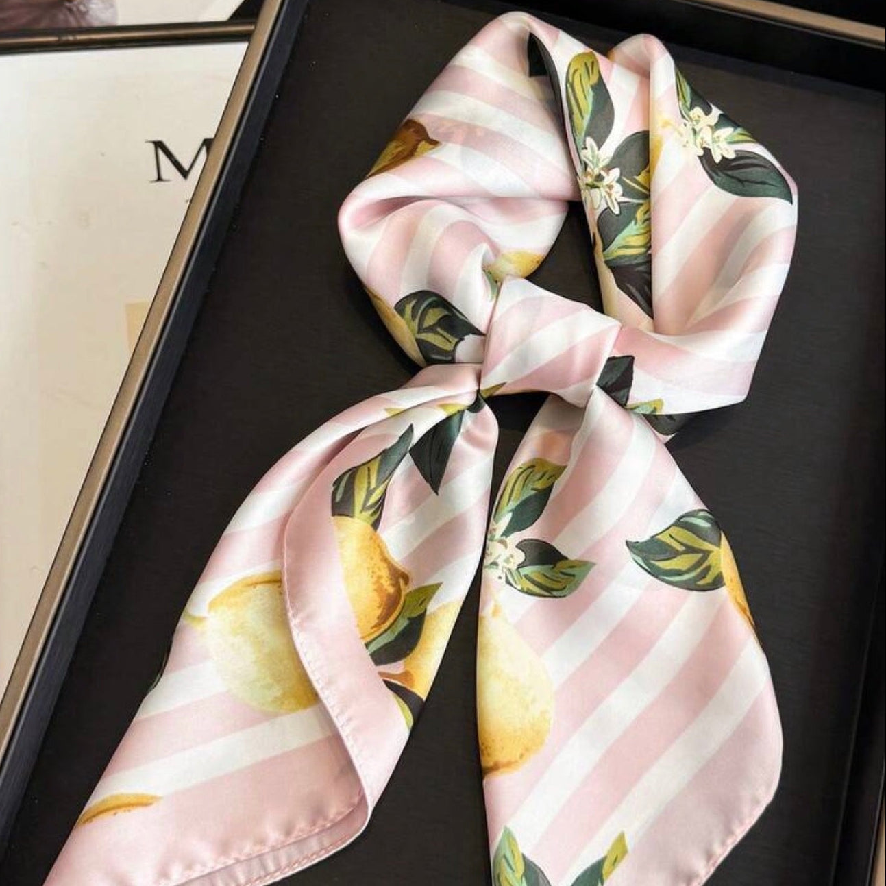Pink Limonata Petite Foulard