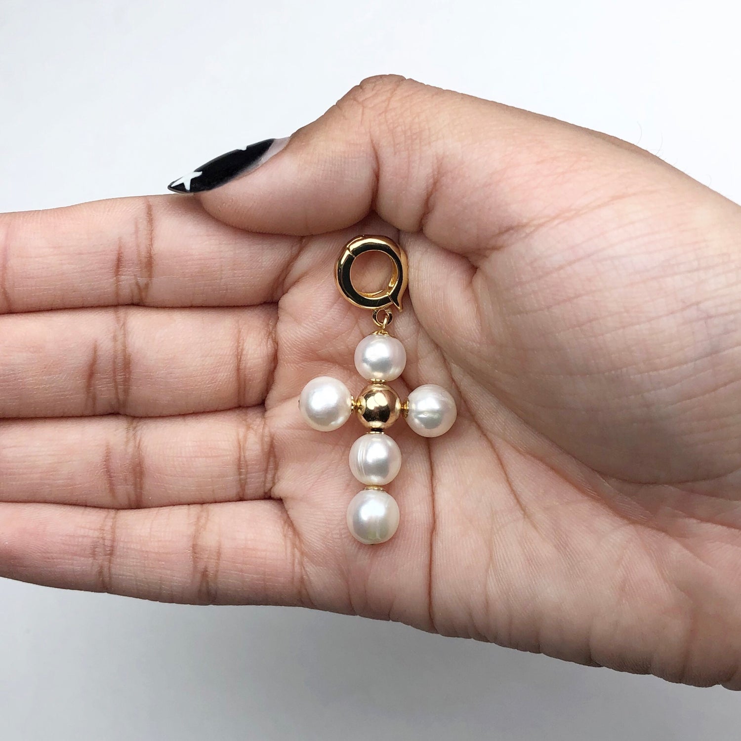 Perla Grande Freshwater Pearl Handmade Cross Pendant