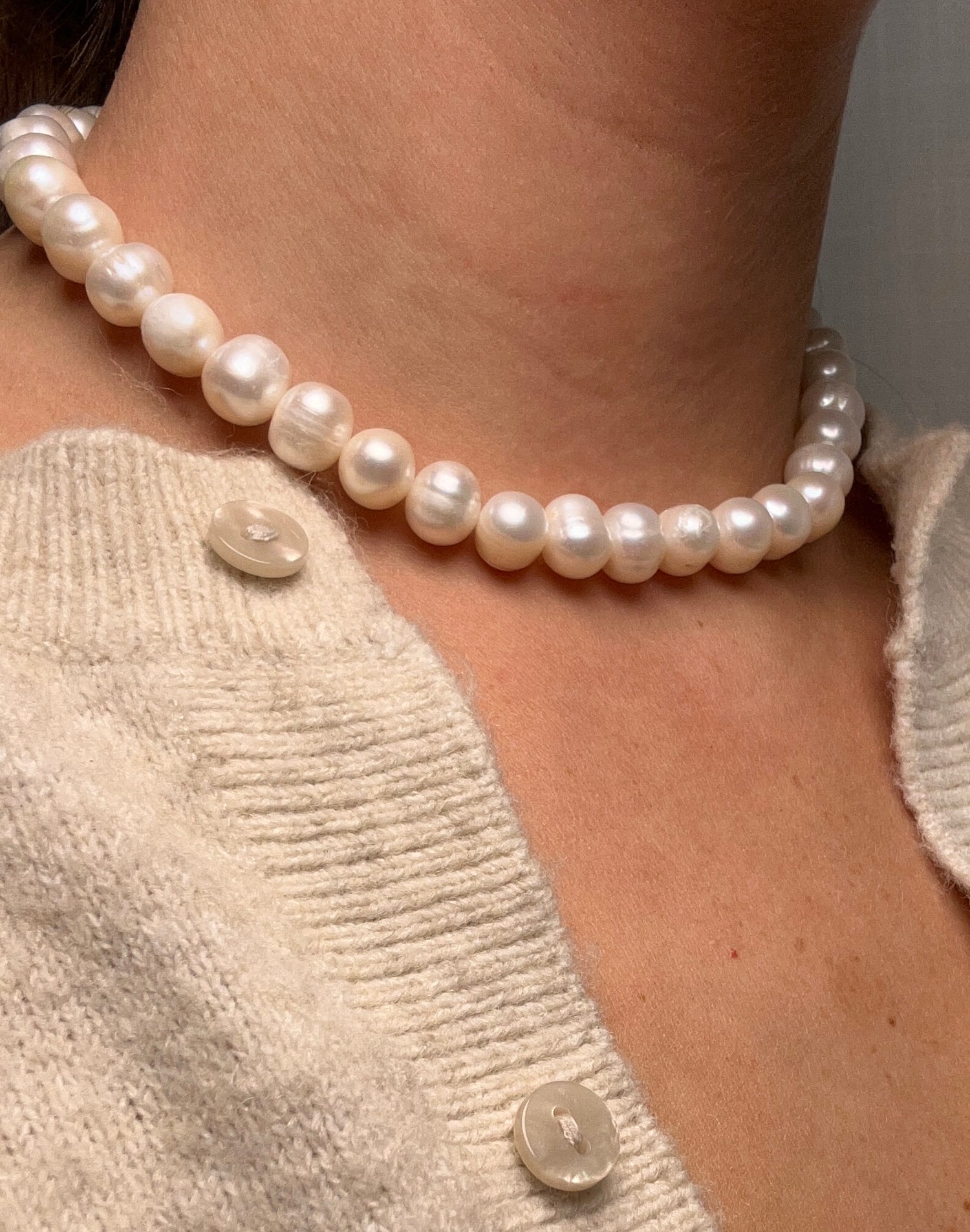 Perla Grande Freshwater Pearl Necklace