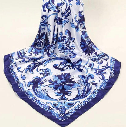 Blue Maiolica Medium Foulard