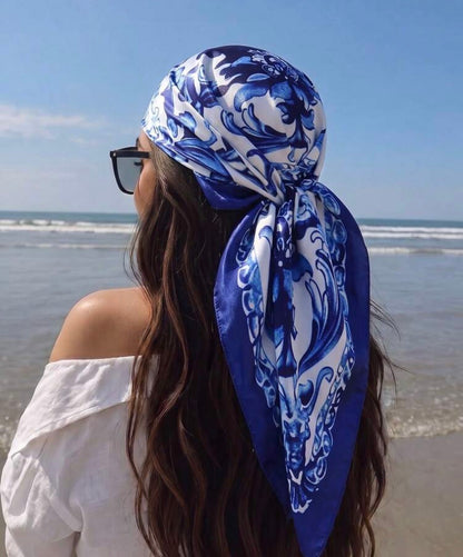 Blue Maiolica Medium Foulard