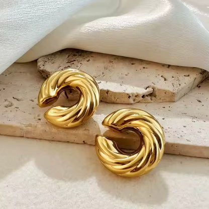 Twisted Gold Chunky Ear Cuff