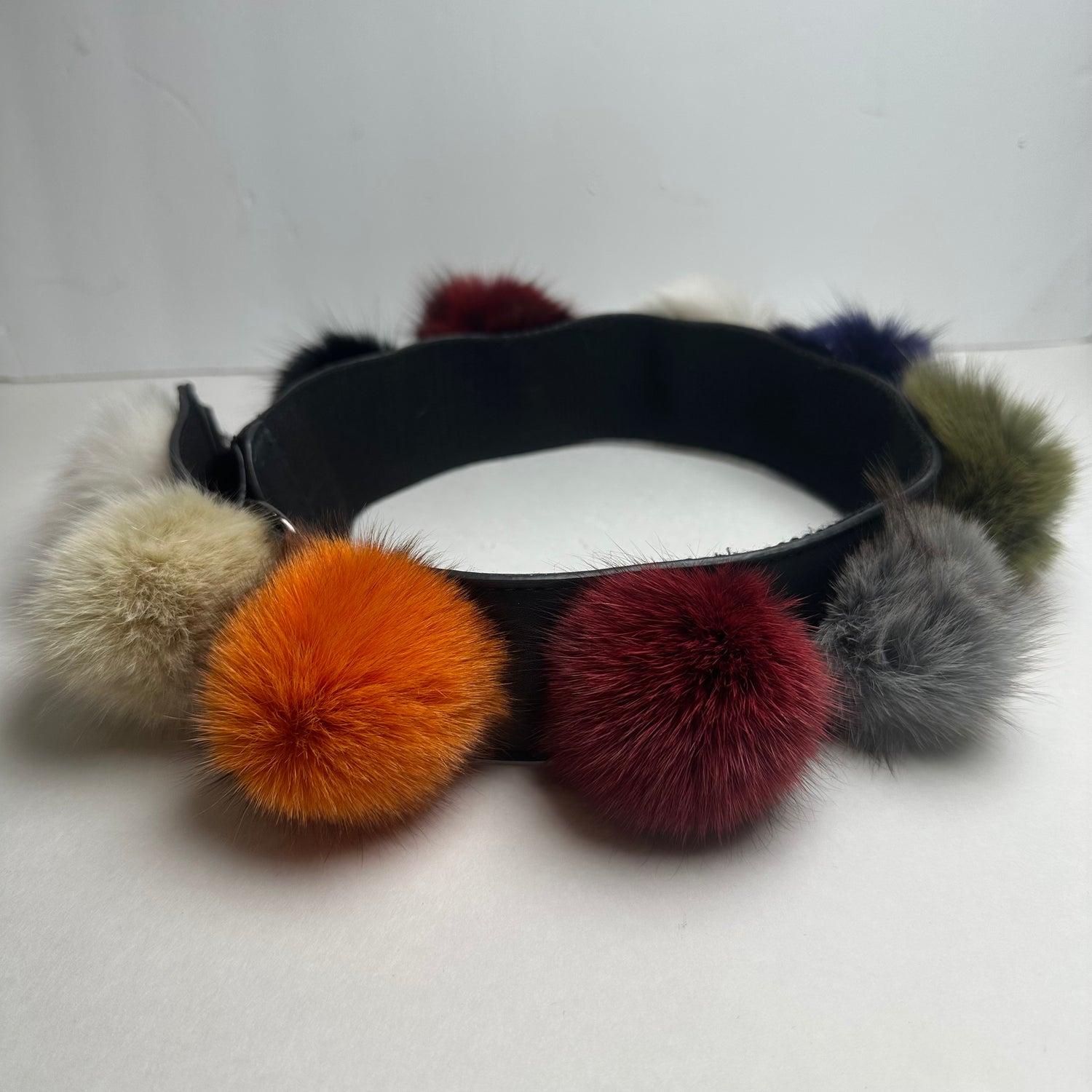 Rabbit Fur Pom Pom Bag stap