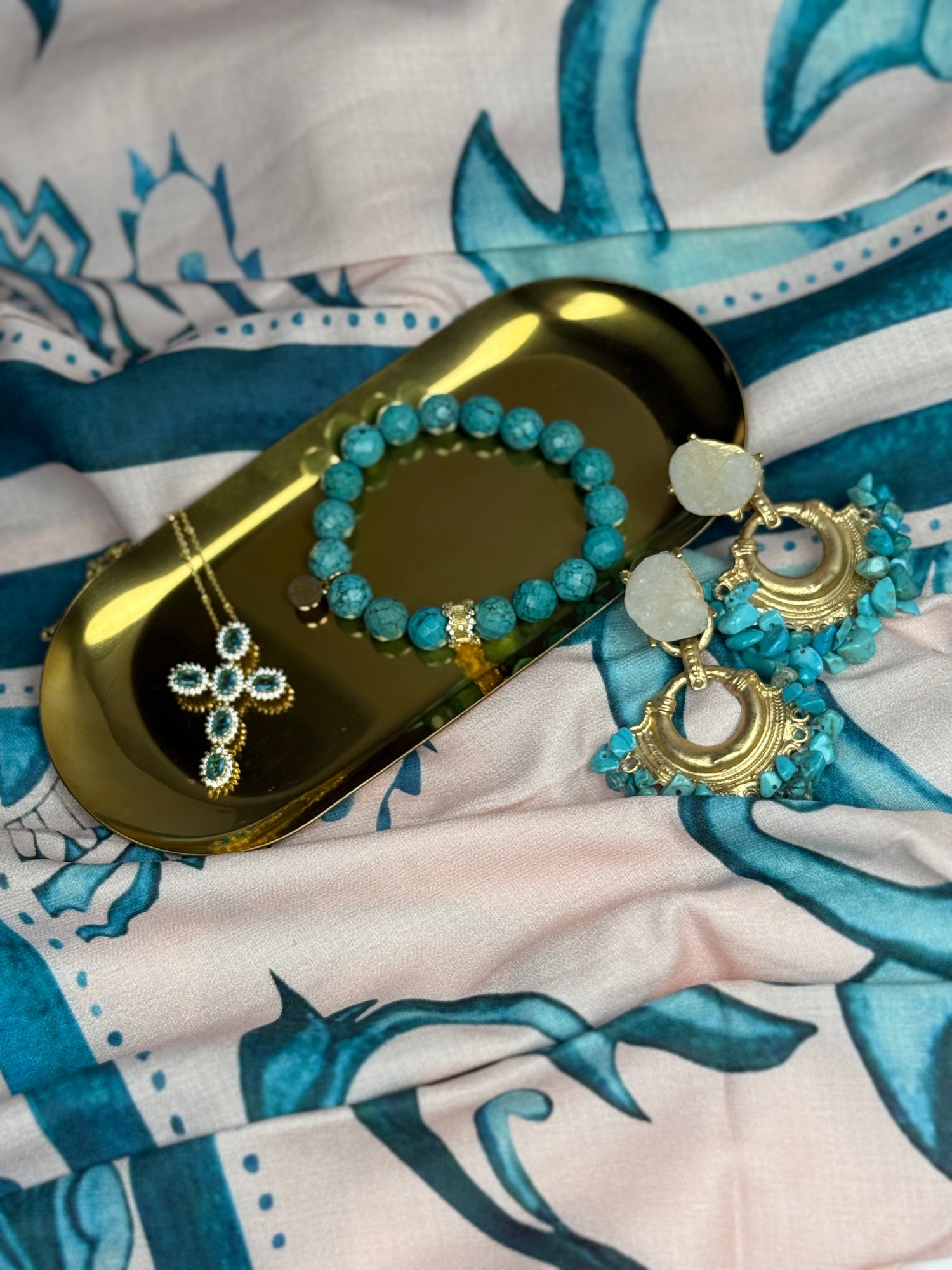 LIMITED EDITION Divina Cross Necklace
