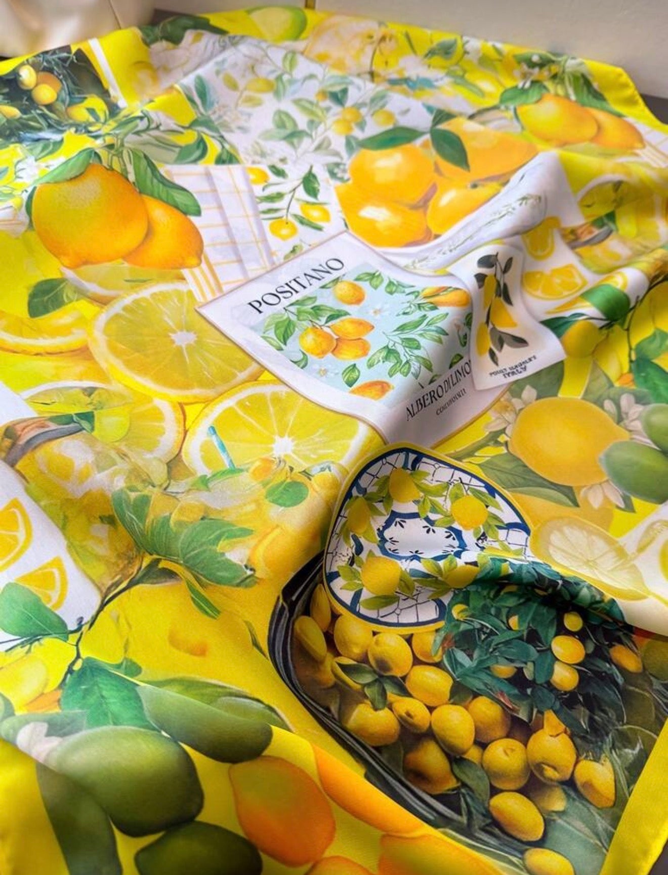 Foulard - Oriana Lamarca LLC