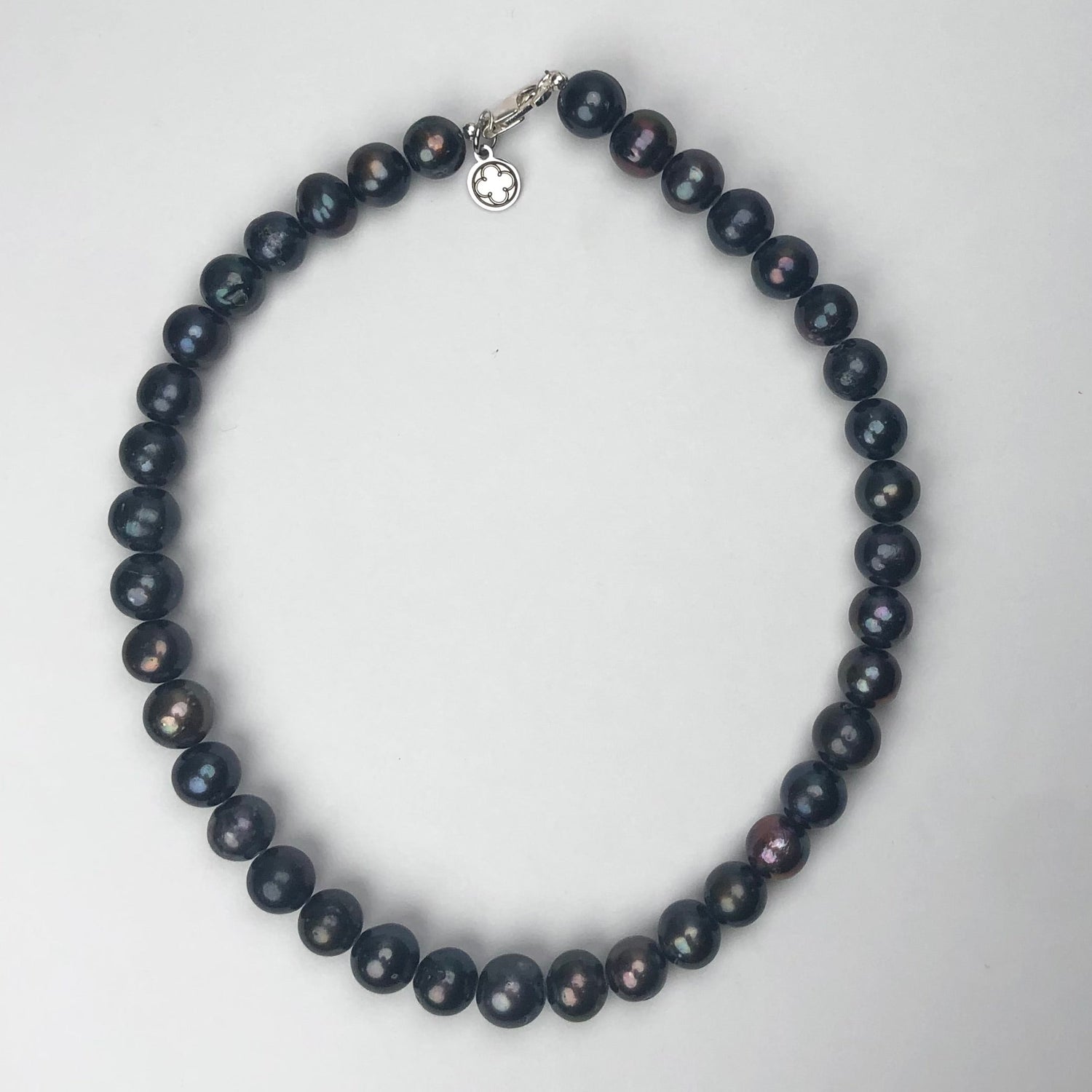 Perla Grande Peacock Pearl Necklace