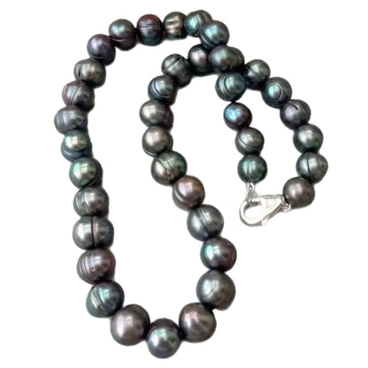Perla Grande Peacock Pearl Necklace