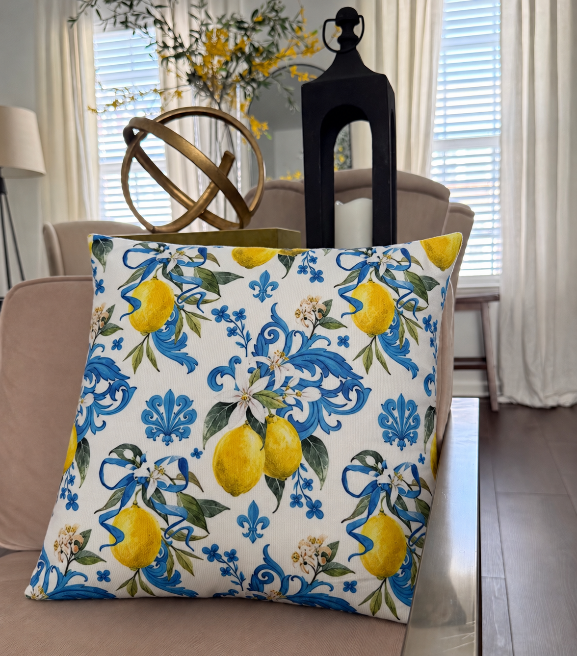 Sicilian Lemon Pillow Cover