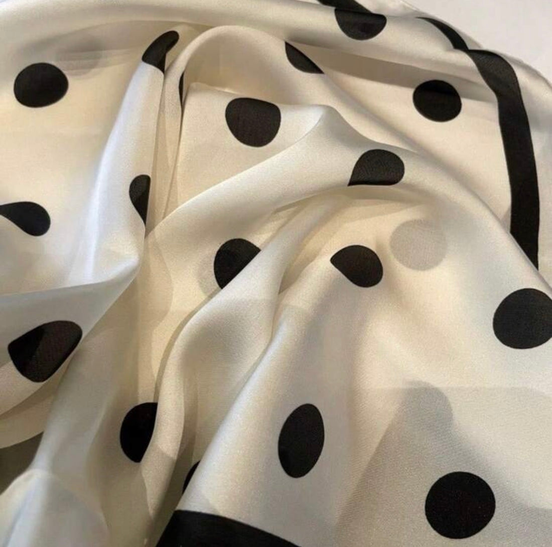 Crema Polka Dots Petite Foulard