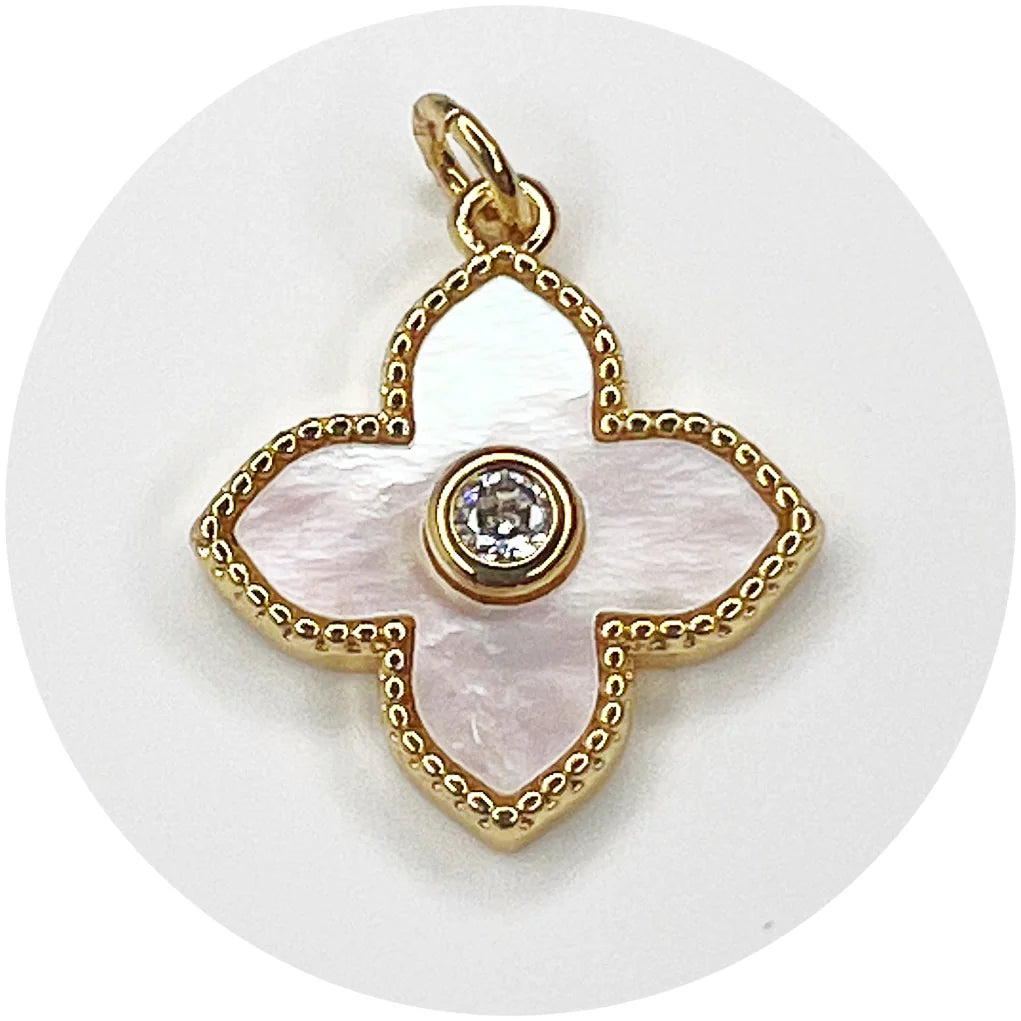 Mother of Pearl Pointed Clover Pendant