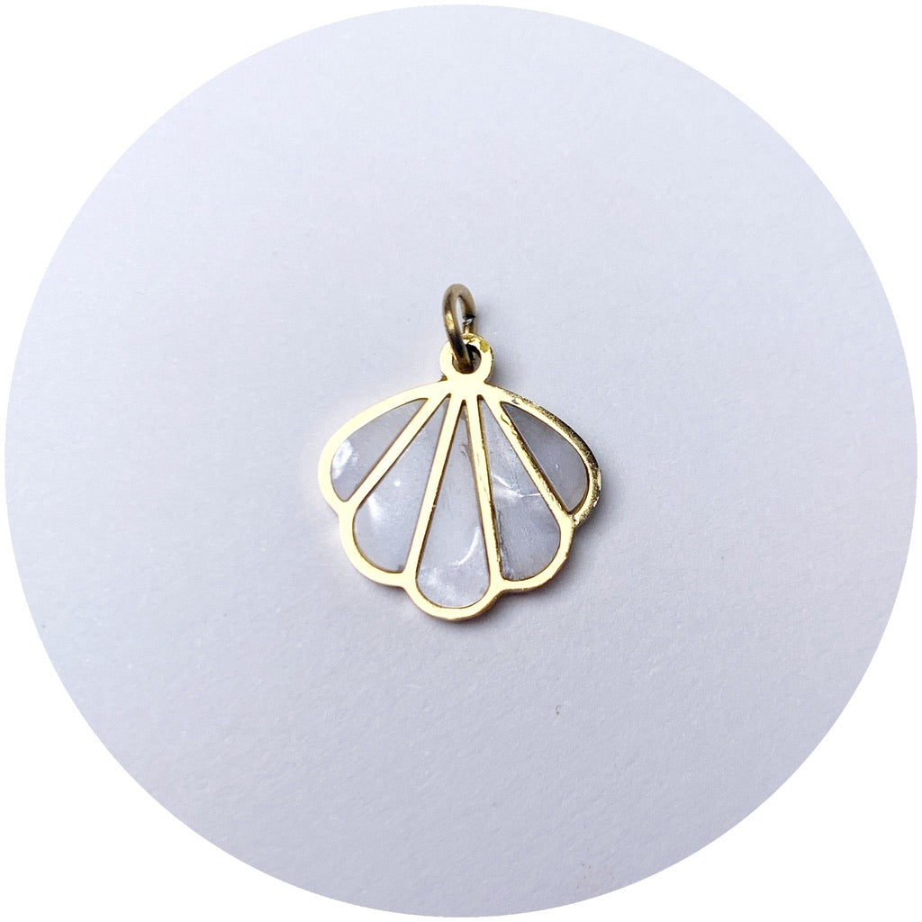 Clam Shell Pendant