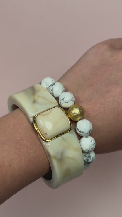 Valentina Beige Hinged Bangle
